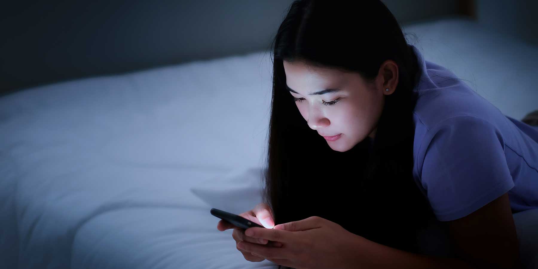 Screen Time vs. Bedtime: Impact on Young Airways